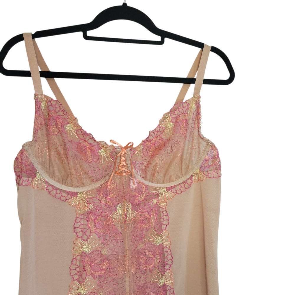 Torrid Curve Nude Floral Embroidered Mesh Chemise lingerie, Size 0 - Picture 5 of 13